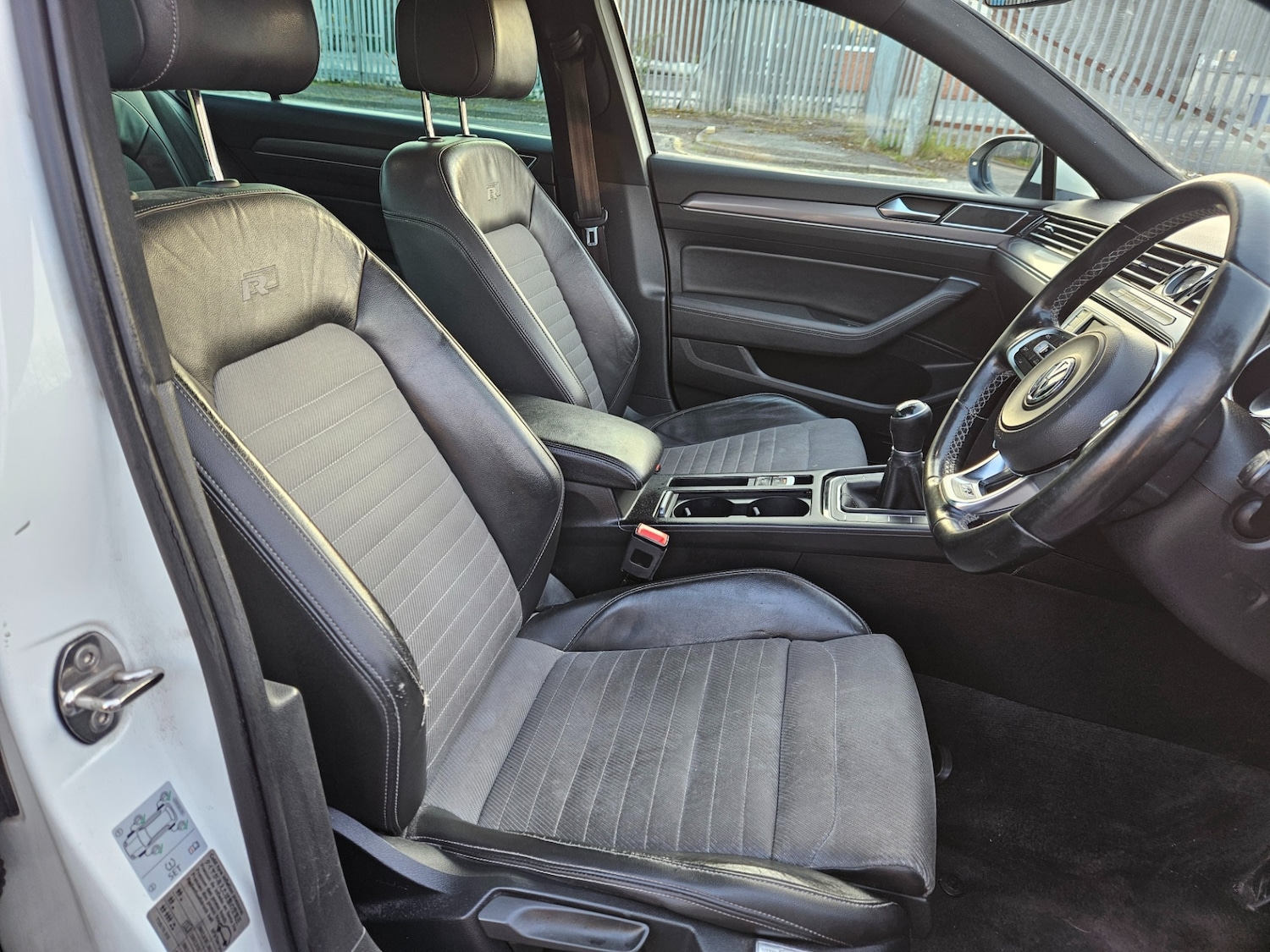 Used Volkswagen Passat 2015 for sale - 77960093: Photo 5