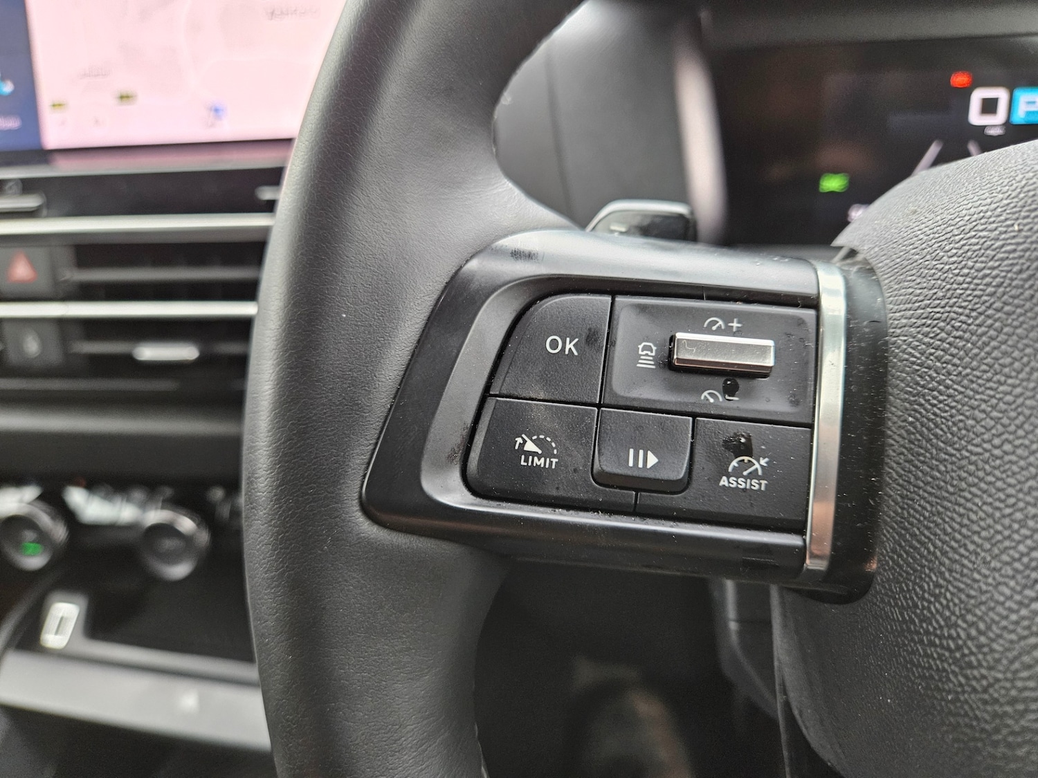 Used Citroen C4 2024 for sale - 76451838: Photo 23