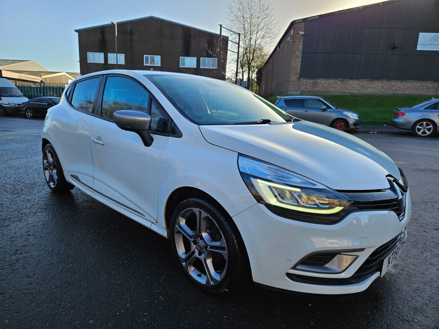 Used Renault Clio 2019 for sale - 76777741: Photo 14