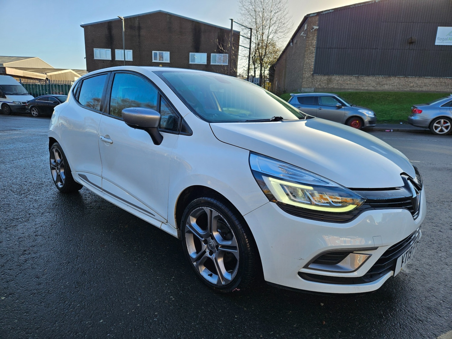 Used Renault Clio 2019 for sale - 76777741: Photo 15