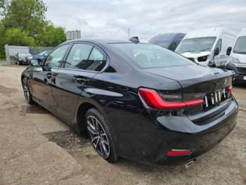 2021 (21) - 318d Sport 4dr
