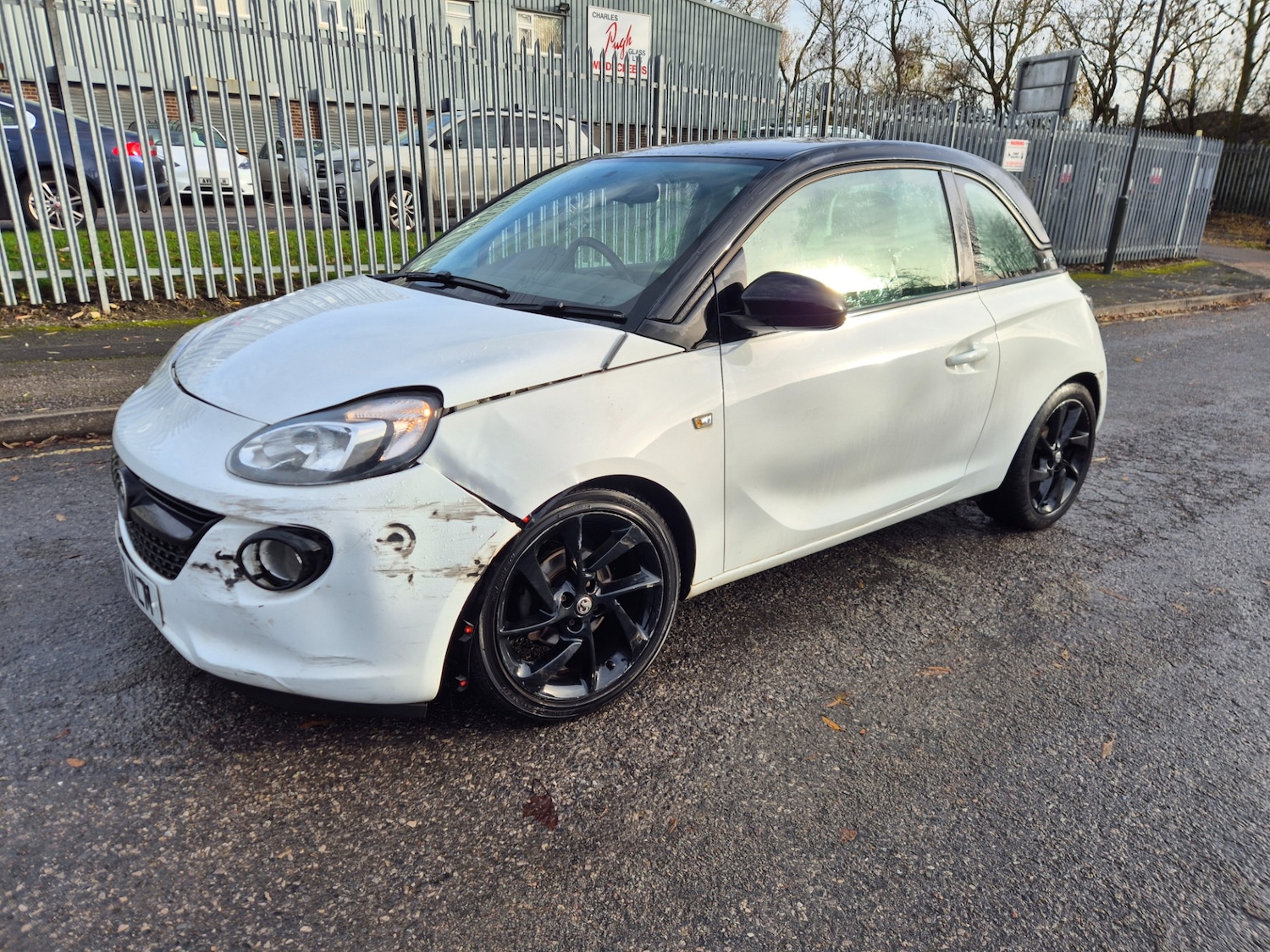 Used Vauxhall ADAM 2018 for sale - 76859921: Photo 2