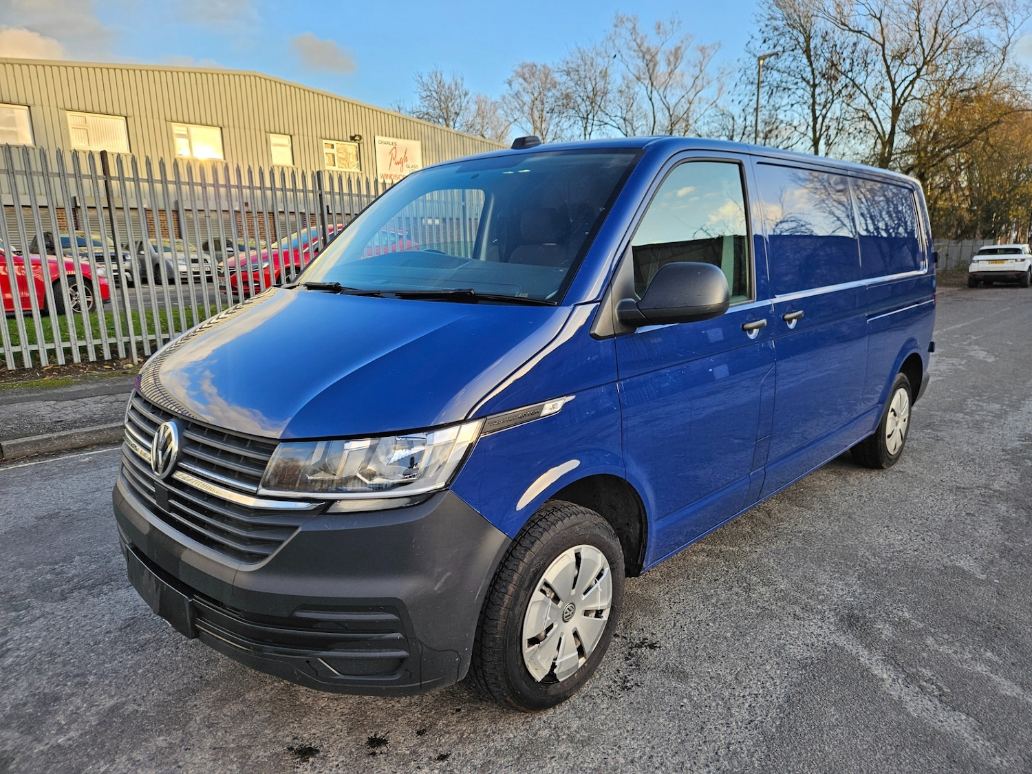 Used Volkswagen Transporter 2023 for sale - 76895031: Photo 1