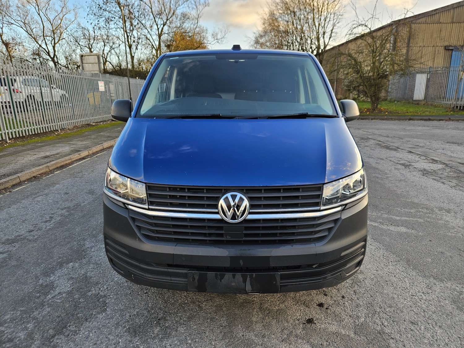 Used Volkswagen Transporter 2023 for sale - 76895031: Photo 4