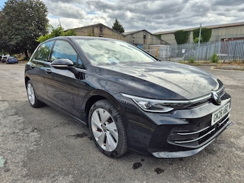 Used Volkswagen Golf 2026 for sale - 79343939: Photo