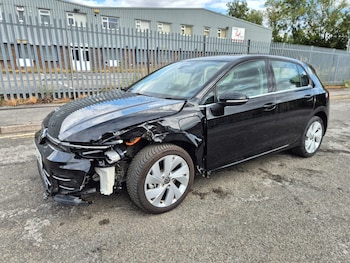 Used Volkswagen Golf 2026 for sale - 79343939: Photo