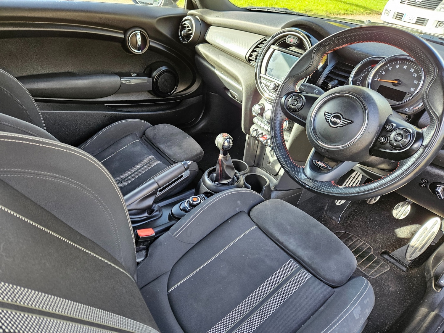 Used MINI Convertible 2020 for sale - 76353703: Photo 10