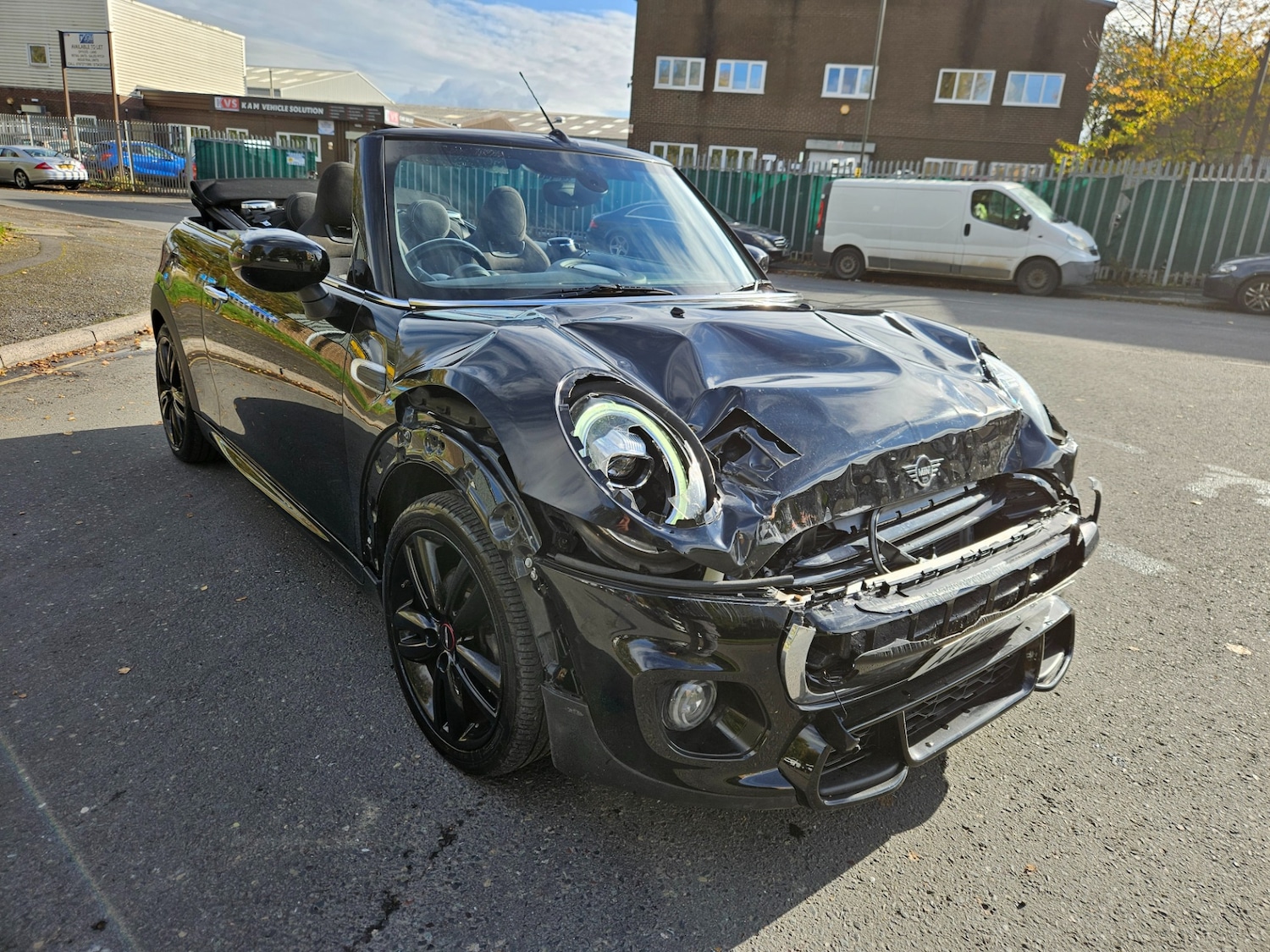 Used MINI Convertible 2020 for sale - 76353703: Photo 17