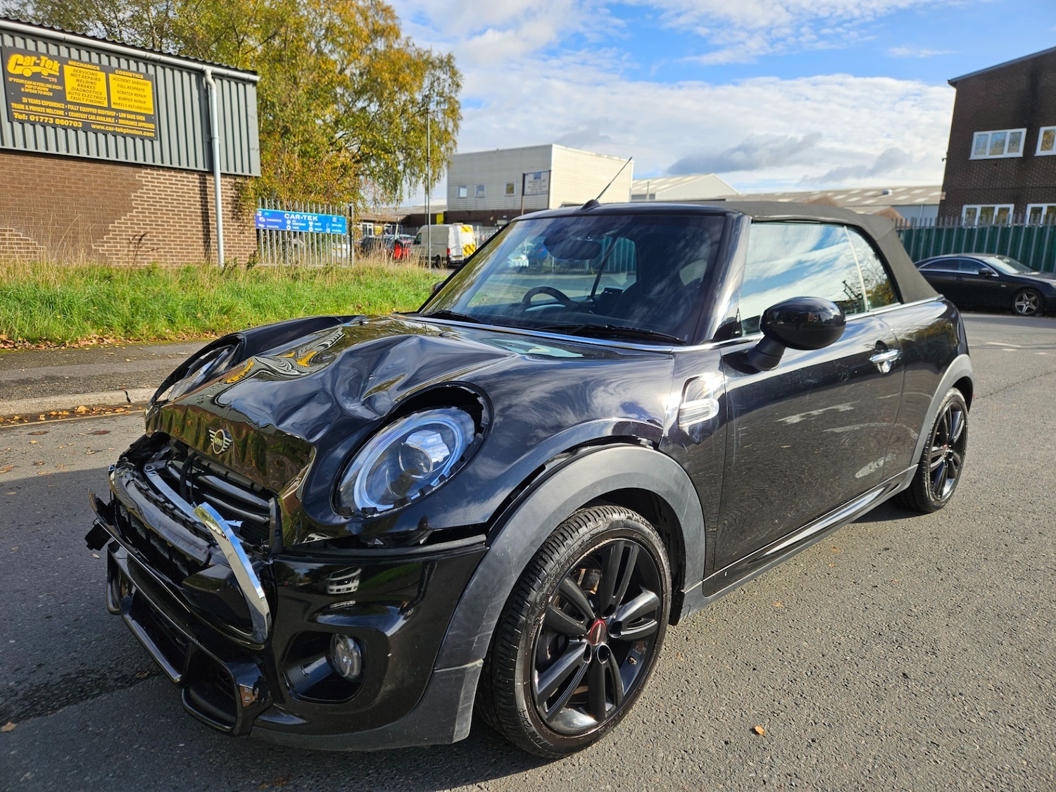 Used MINI Convertible 2020 for sale - 76353703: Photo 4