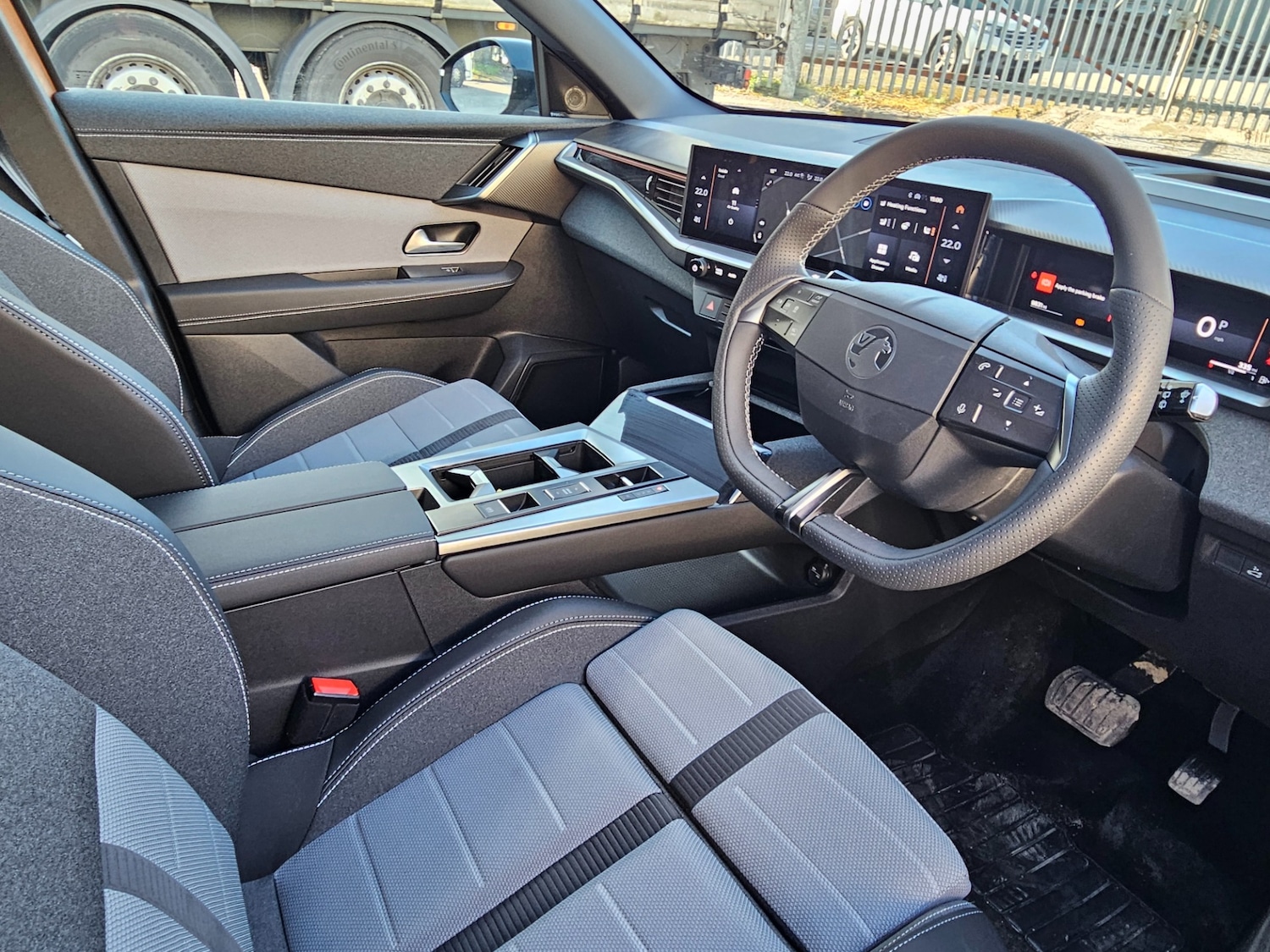 Used Vauxhall Grandland 2025 for sale - 77950739: Photo 15