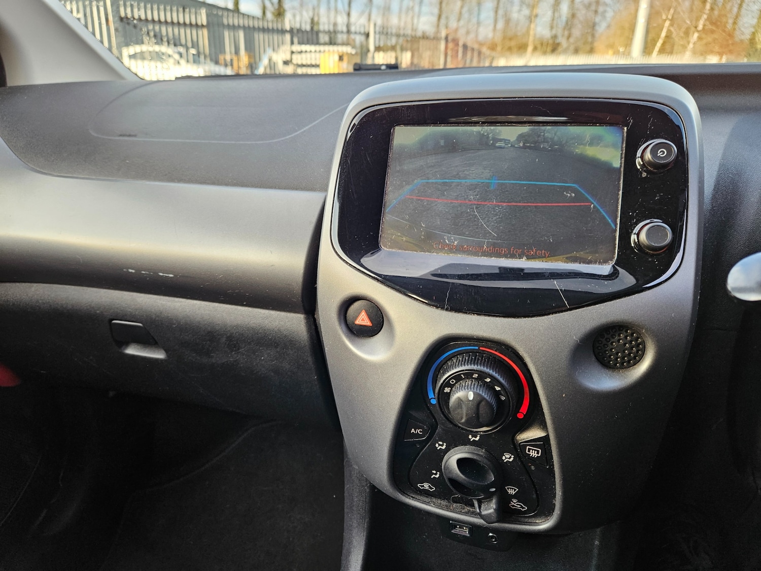 Used Toyota AYGO 2019 for sale - 77005437: Photo 18