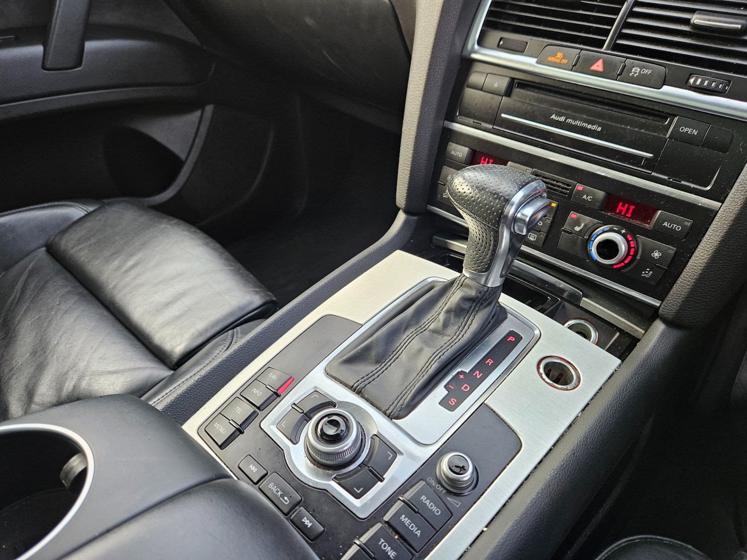 Used Audi Q7 2014 for sale - 76402755: Photo 26