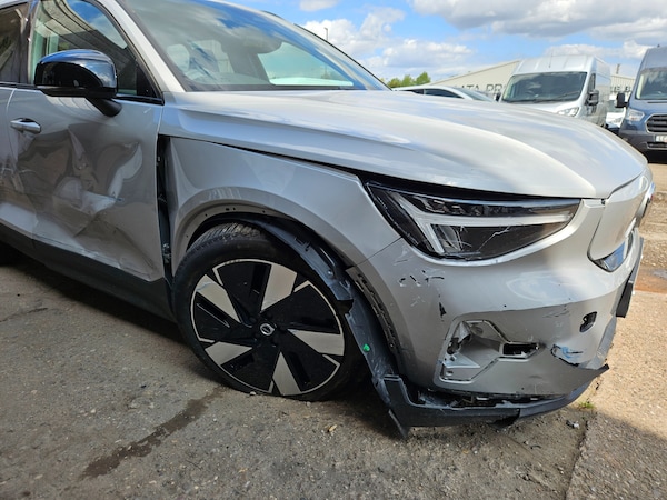 Used Volvo XC40 2024 for sale - 75594055: Photo 9