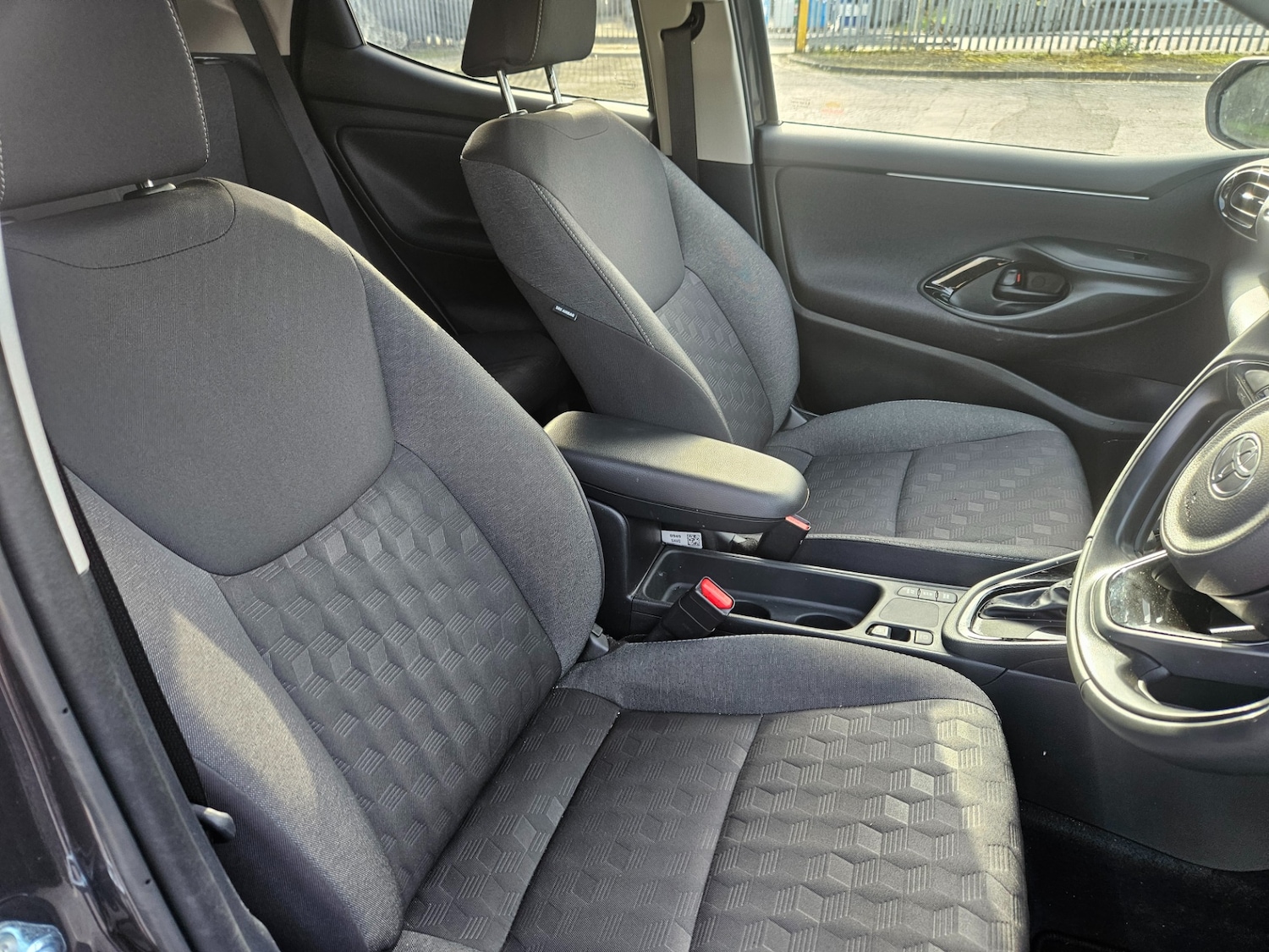 Used Toyota Yaris 2025 for sale - 77762417: Photo 8