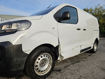 Used Vauxhall Vivaro 2024 for sale - 76015578: Photo 3