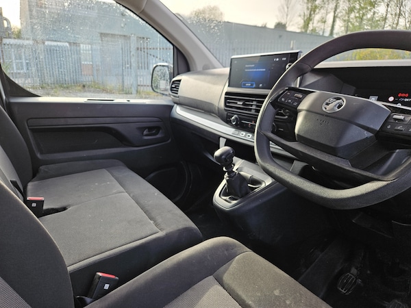 Used Vauxhall Vivaro 2024 for sale - 76015578: Photo 4