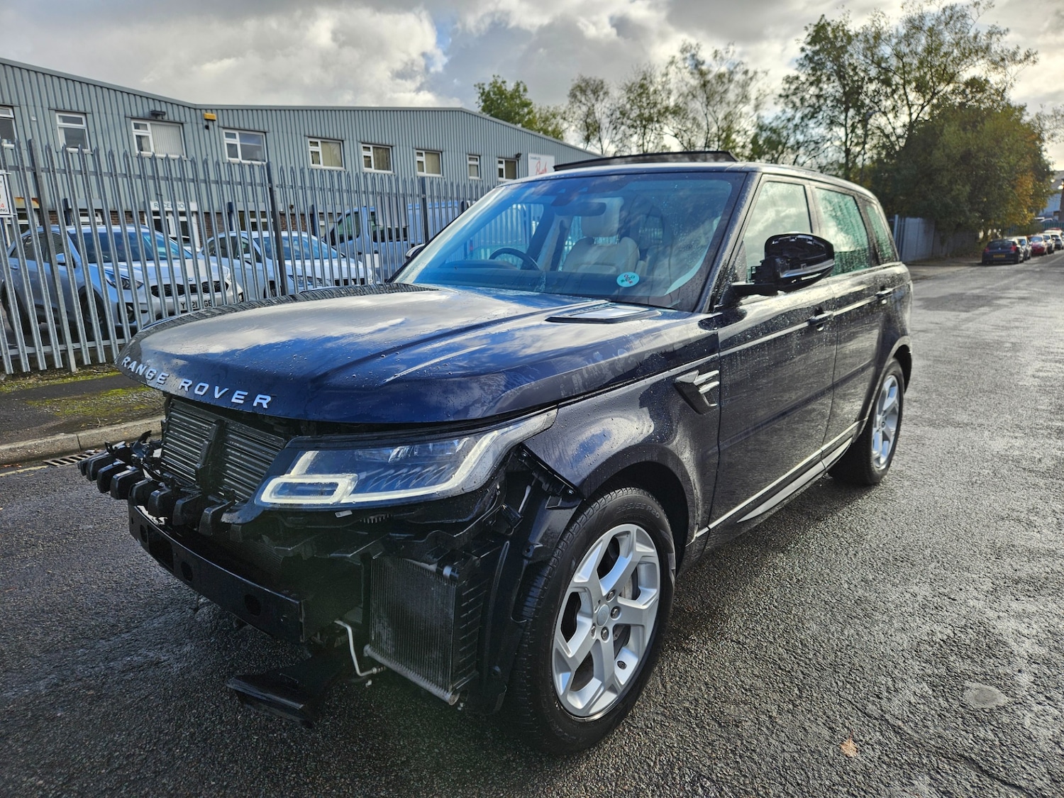 Used Land Rover Range Rover Sport 2021 for sale - 76382506: Photo 2