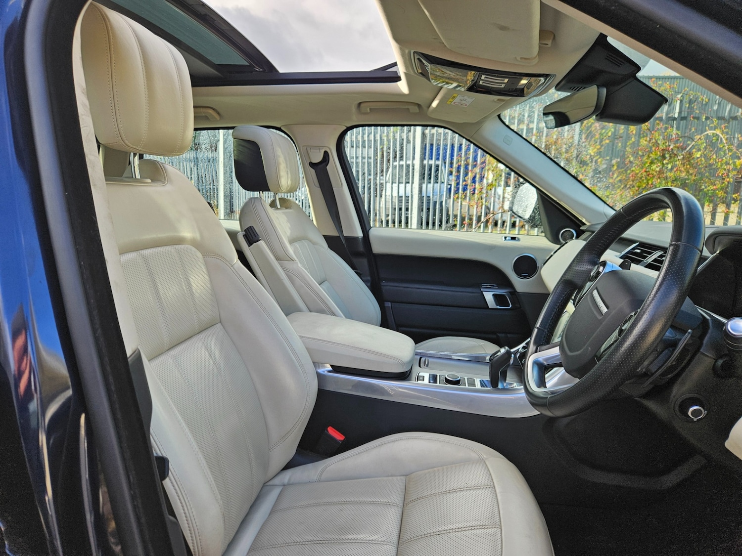 Used Land Rover Range Rover Sport 2021 for sale - 76382506: Photo 9