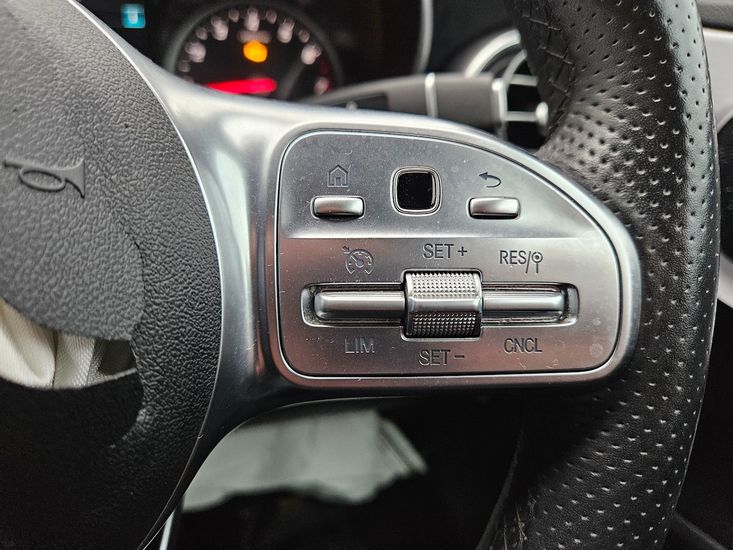 Used Mercedes-Benz C Class 2018 for sale - 76547982: Photo 20