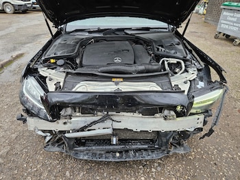 Used Mercedes-Benz C Class 2018 for sale - 76547982: Photo