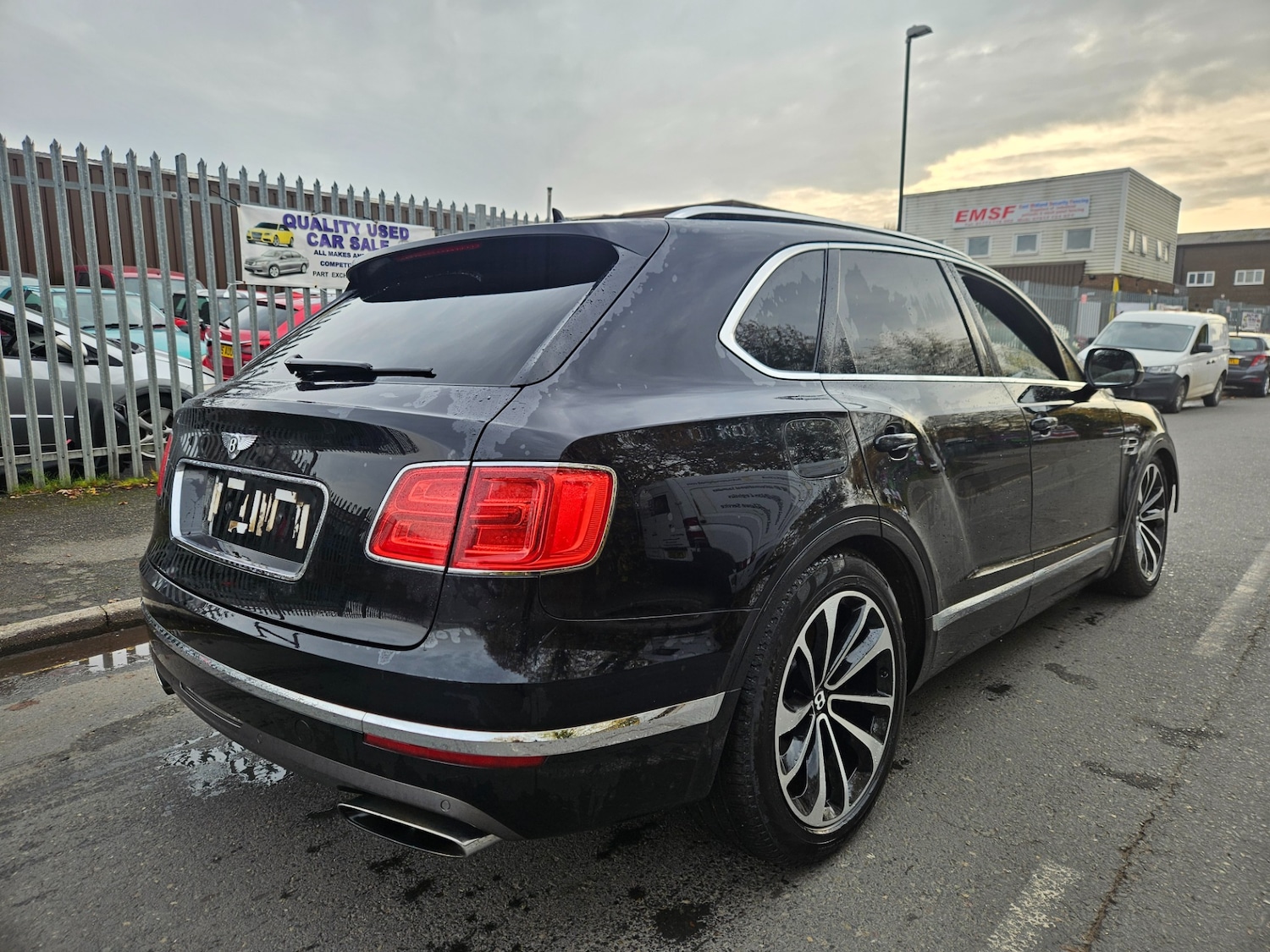 Used Bentley Bentayga 2016 for sale - 76504733: Photo 1