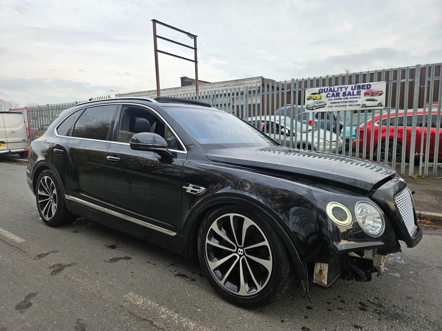 Used Bentley Bentayga 2016 for sale - 76504733: Photo 18