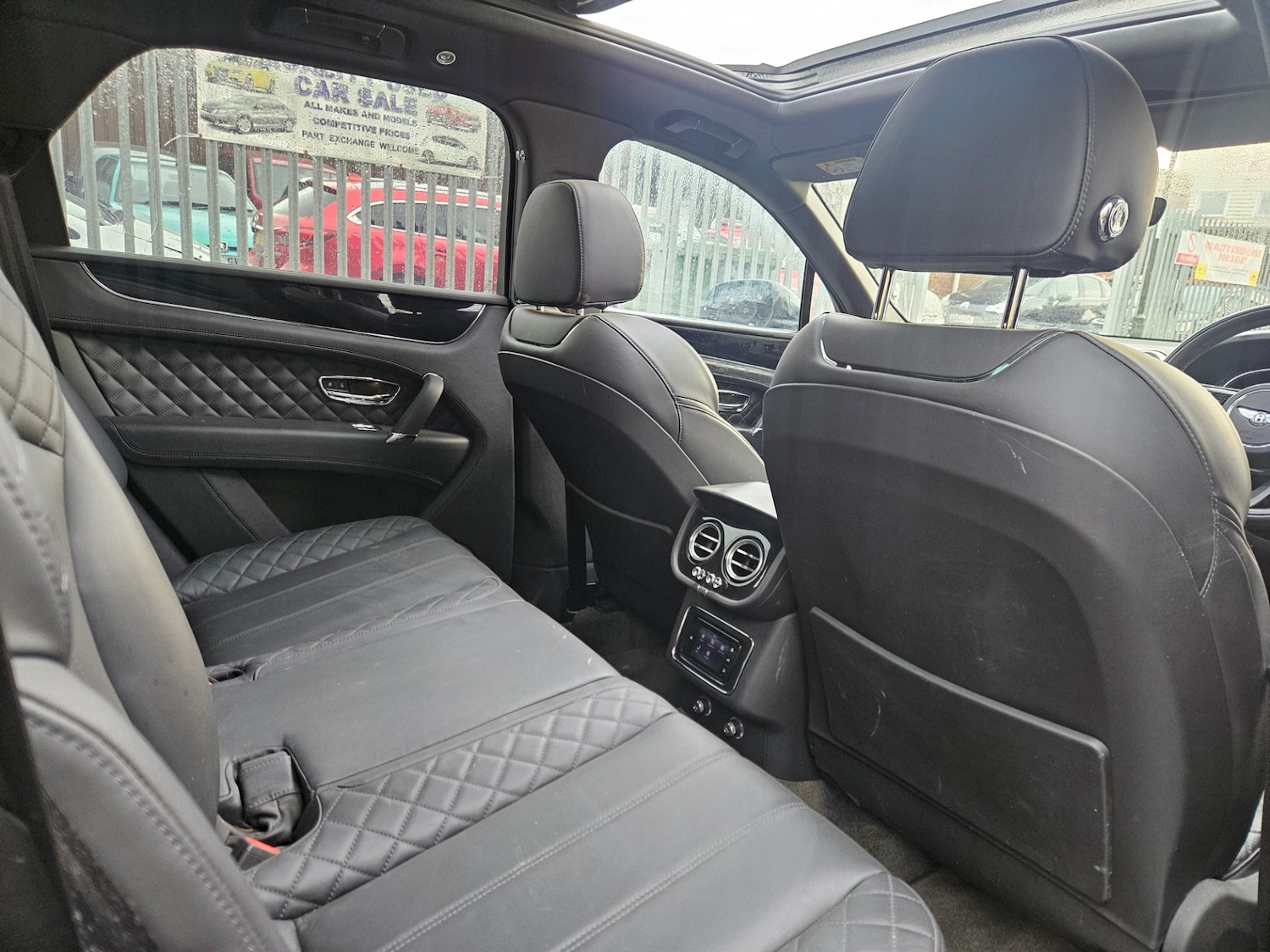 Used Bentley Bentayga 2016 for sale - 76504733: Photo 19