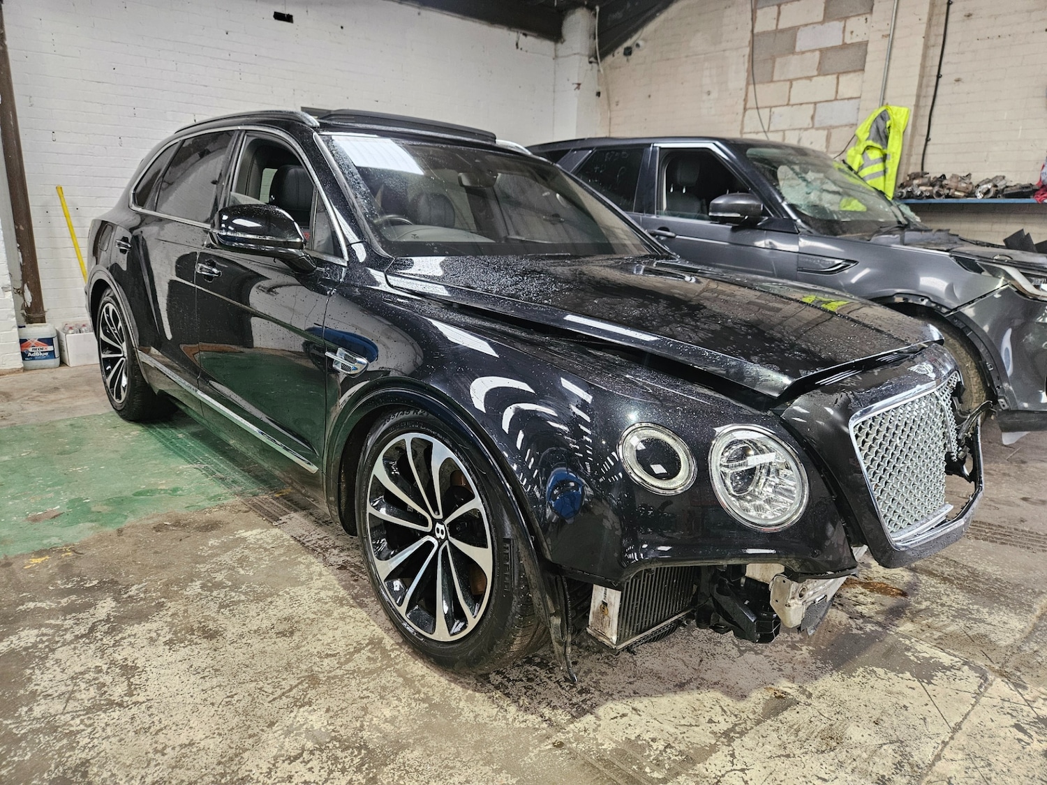 Used Bentley Bentayga 2016 for sale - 76504733: Photo 2