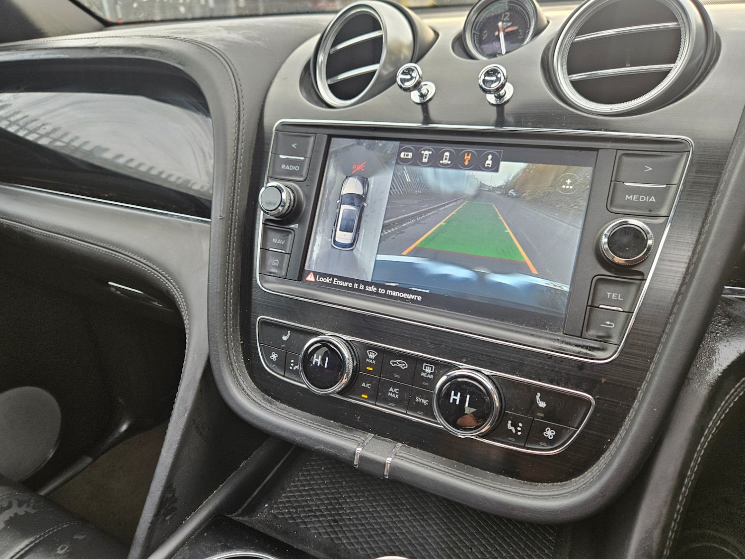 Used Bentley Bentayga 2016 for sale - 76504733: Photo 23