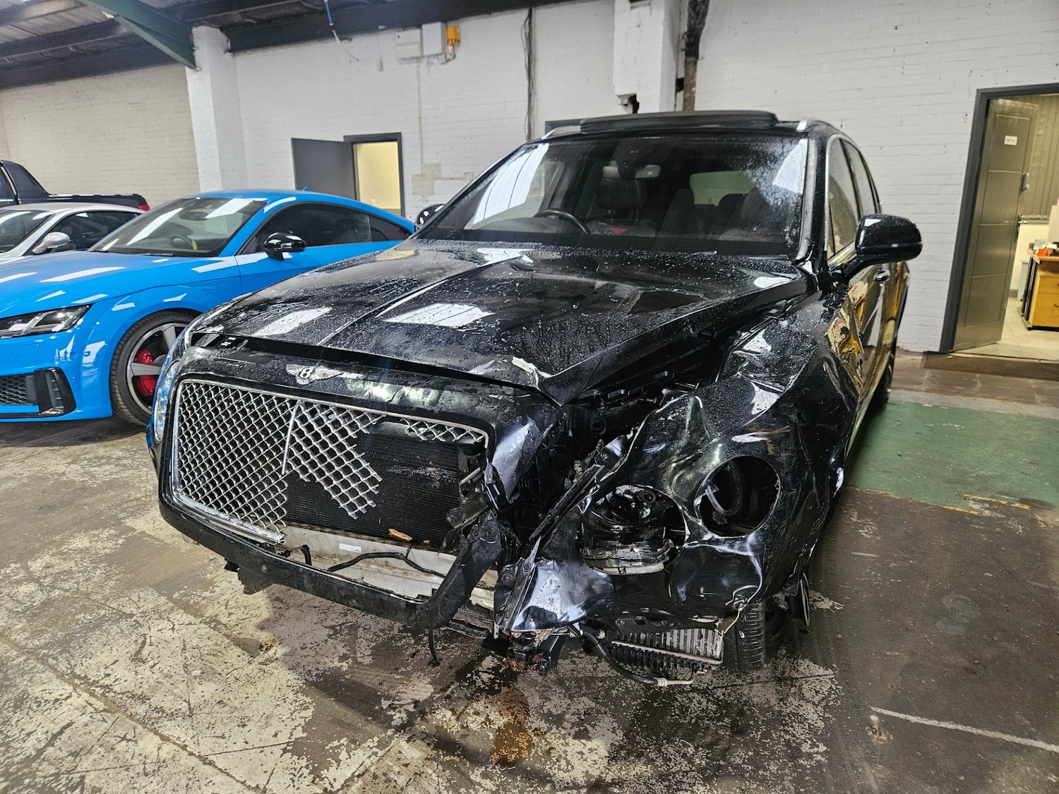 Used Bentley Bentayga 2016 for sale - 76504733: Photo 26