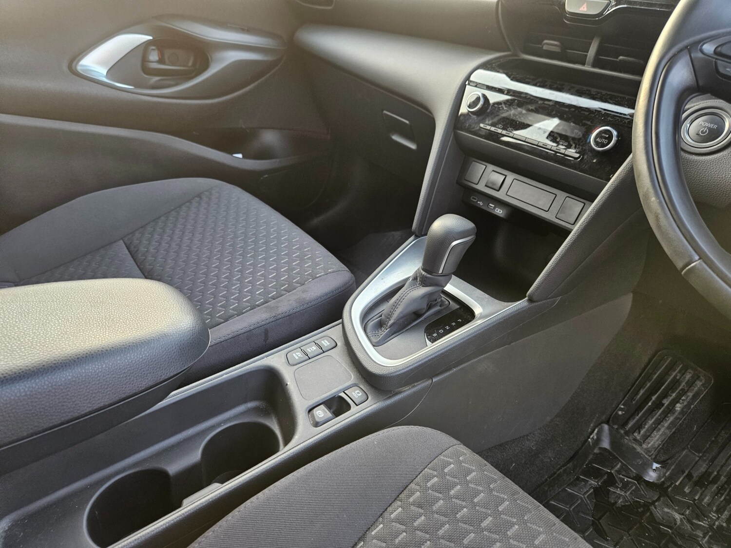 Used Toyota Yaris Cross 2024 for sale - 77766858: Photo 17