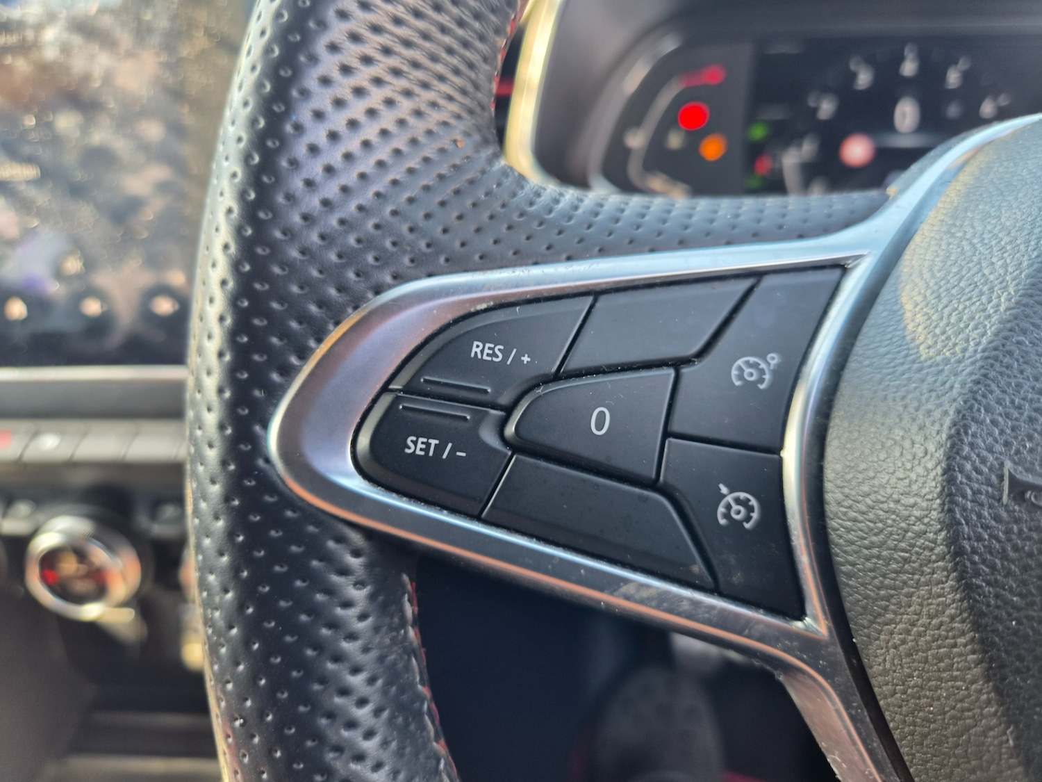 Used Renault Clio 2019 for sale - 78199044: Photo 19