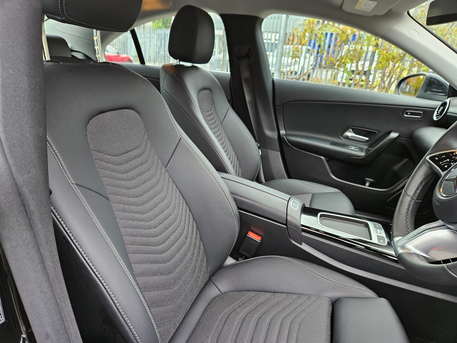 Used Mercedes-Benz CLA 2025 for sale - 76265854: Photo 5