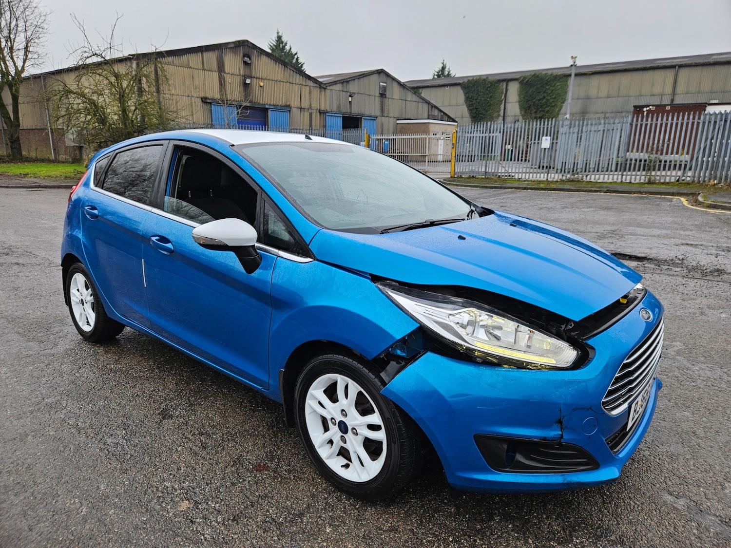 Used Ford Fiesta 2016 for sale - 77208751: Photo 2