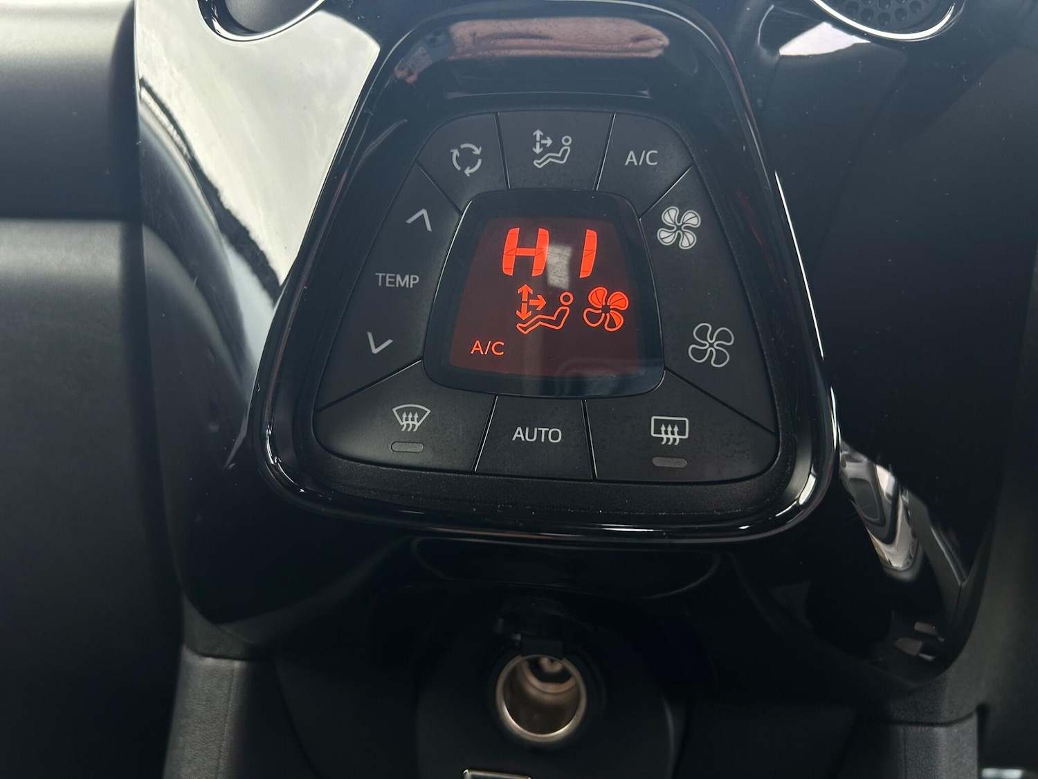 Used Toyota AYGO 2021 for sale - 76538940: Photo 19