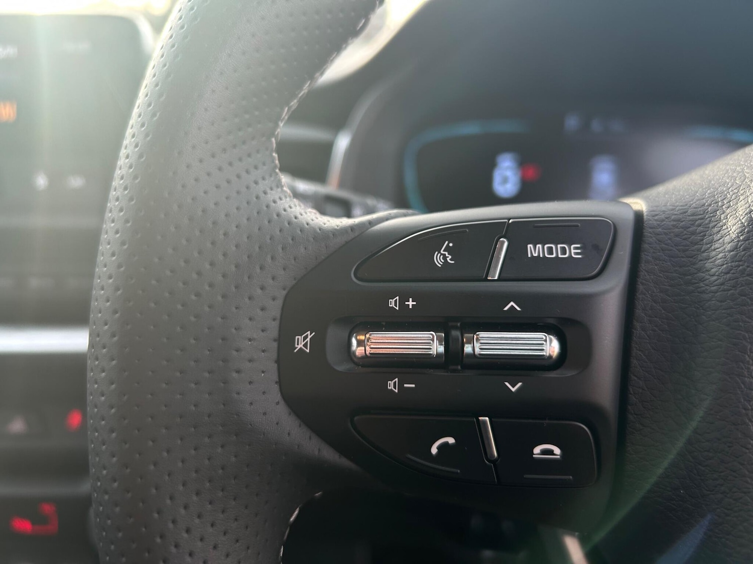 Used Kia Stonic 2025 for sale - 76498935: Photo 12