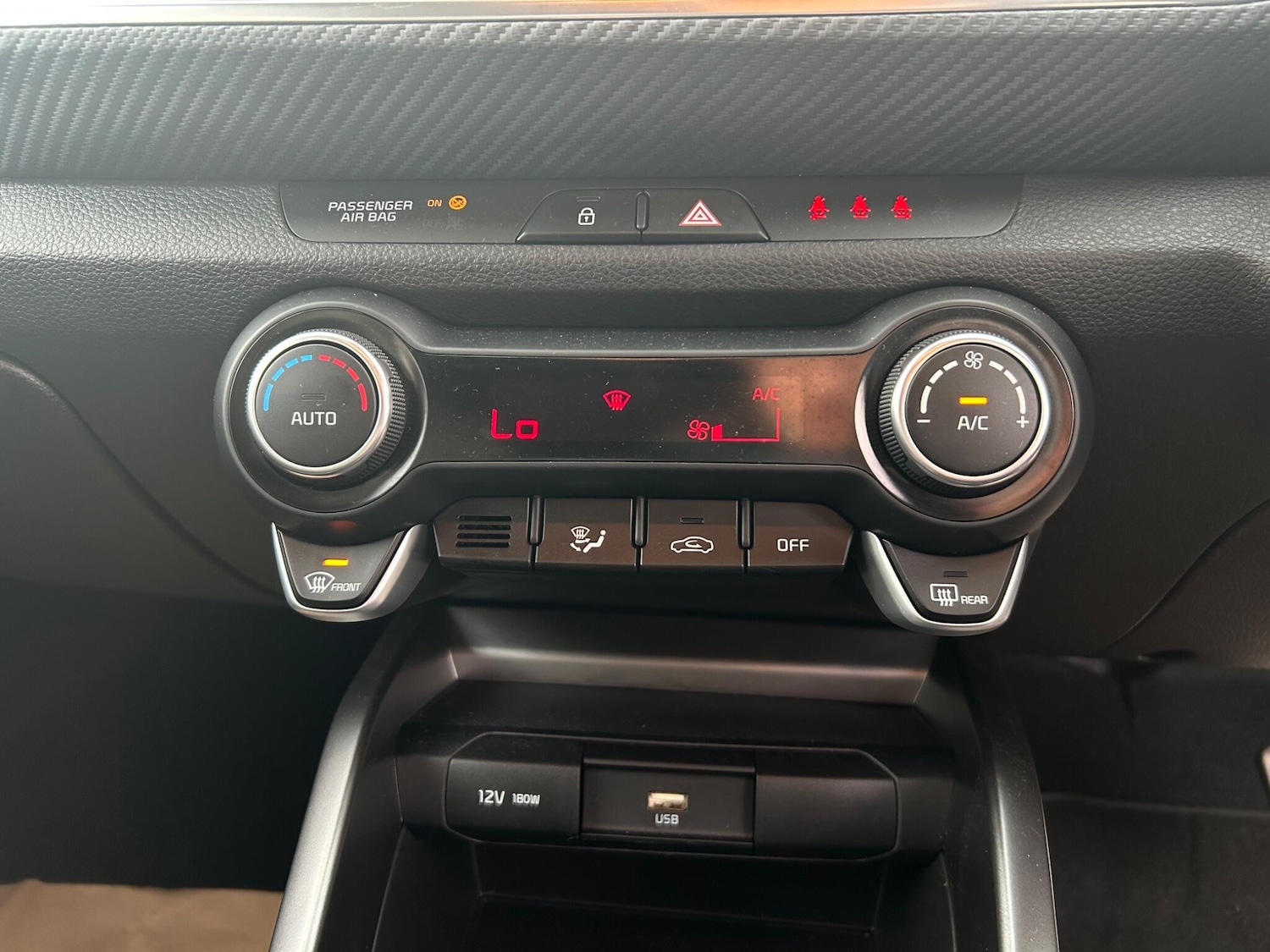 Used Kia Stonic 2025 for sale - 76498935: Photo 18