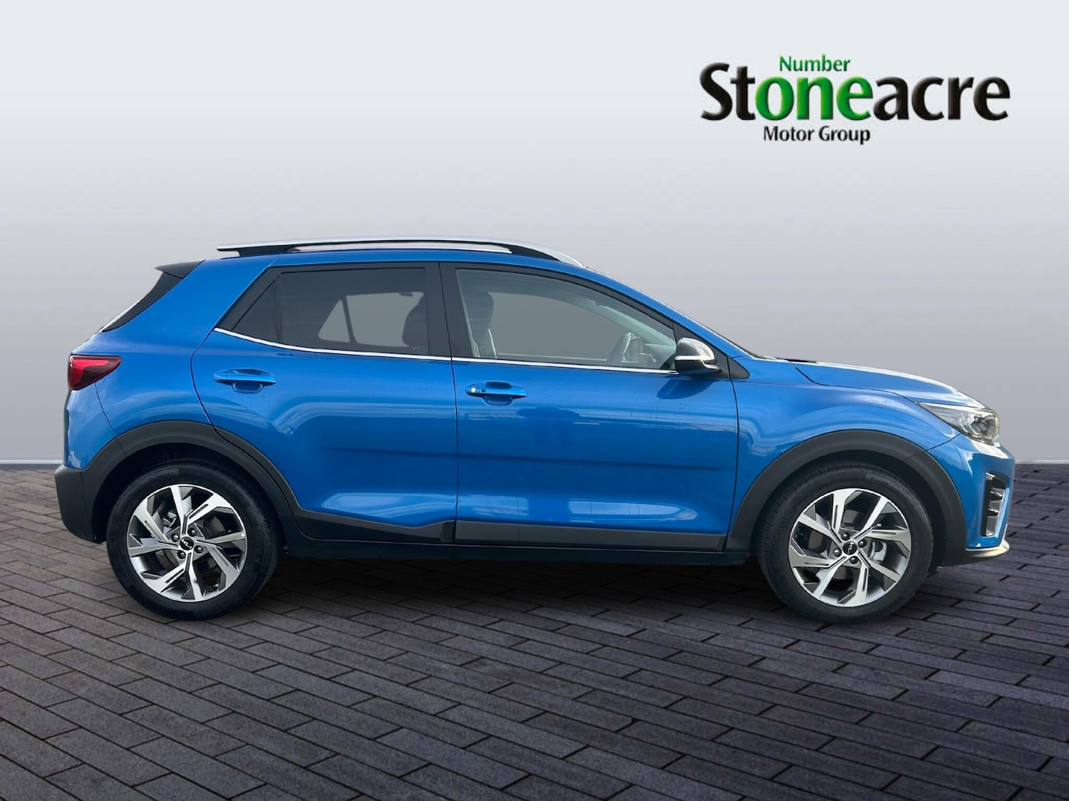 Used Kia Stonic 2025 for sale - 76498935: Photo 2