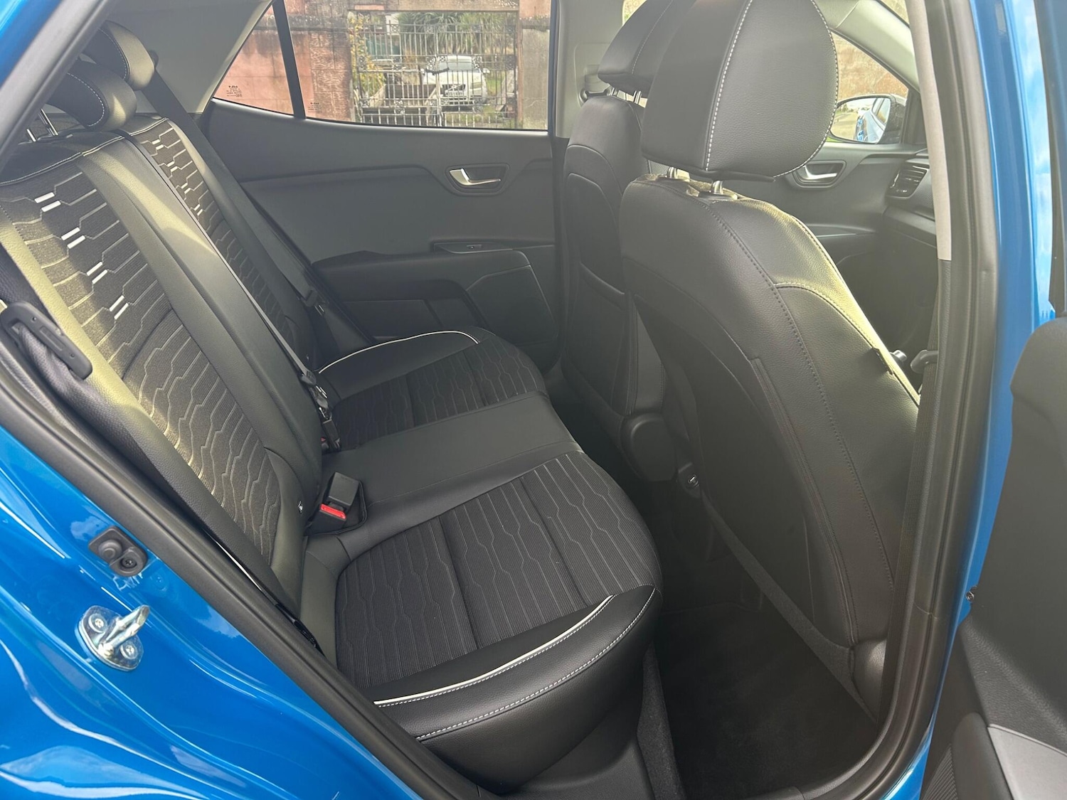 Used Kia Stonic 2025 for sale - 76498935: Photo 24