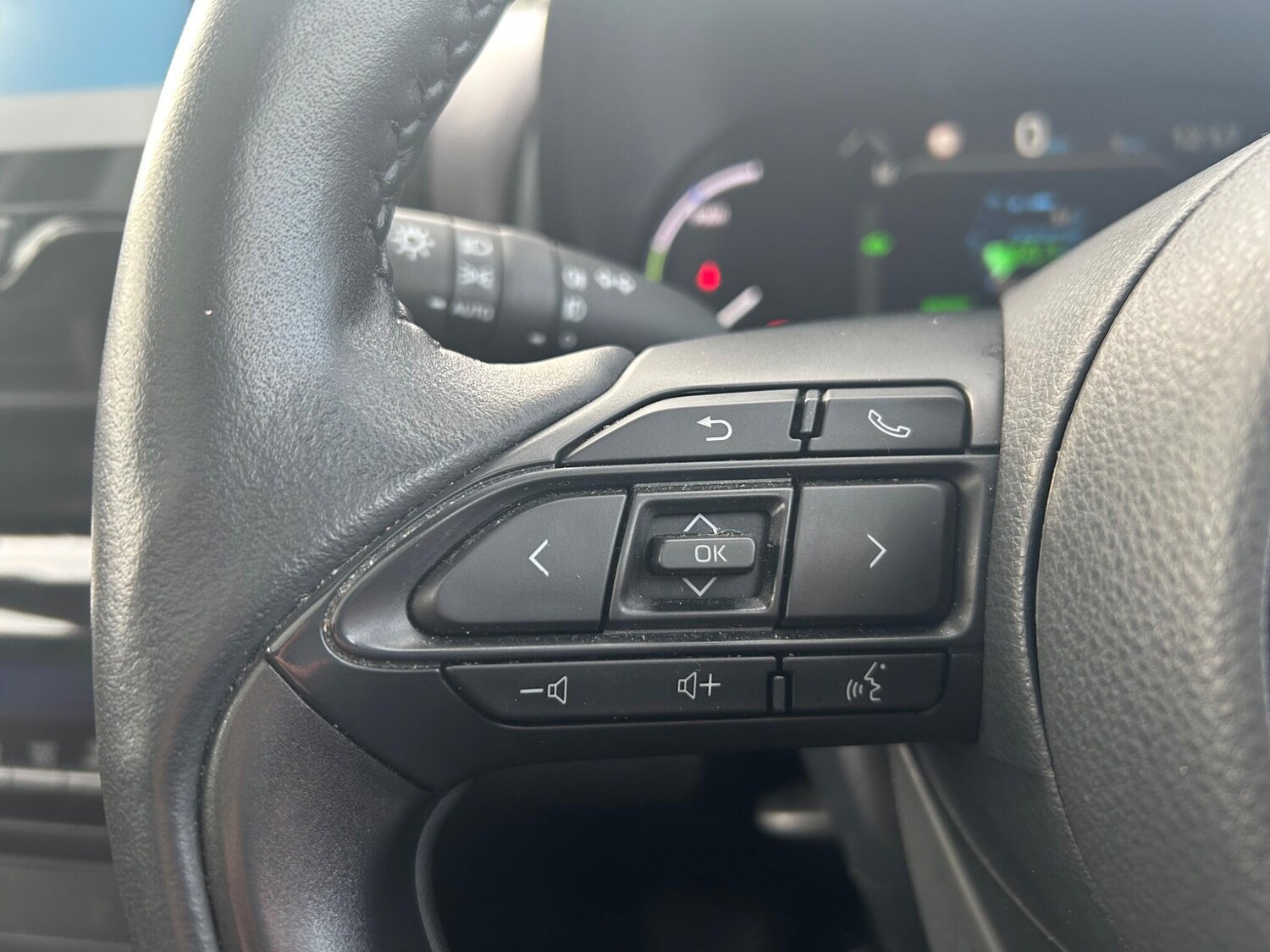 Used Toyota Yaris Cross 2023 for sale - 77440028: Photo 13