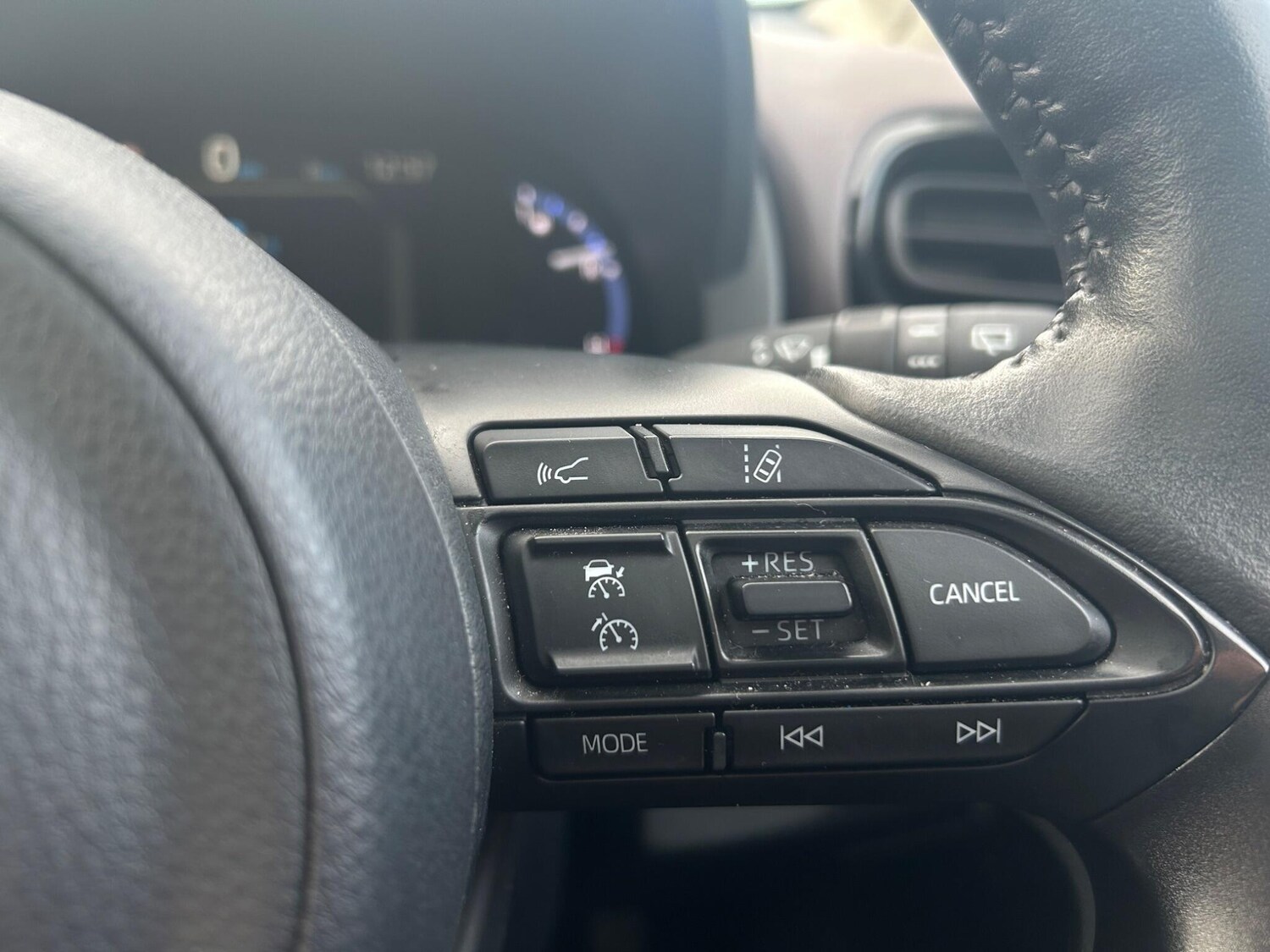 Used Toyota Yaris Cross 2023 for sale - 77440028: Photo 14