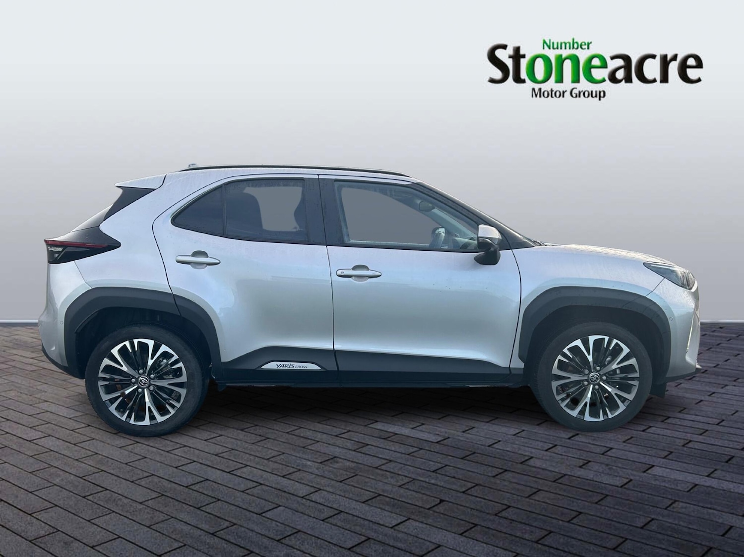 Used Toyota Yaris Cross 2023 for sale - 77440028: Photo 2