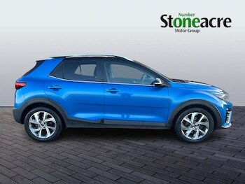 Used Kia Stonic 2023 for sale - 76742423: Photo