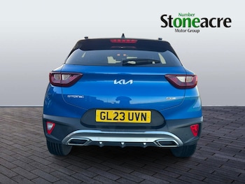 Used Kia Stonic 2023 for sale - 76742423: Photo