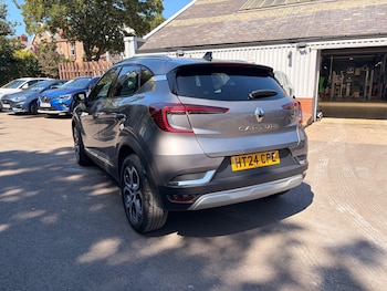 Used Renault Captur 2024 for sale - 79387547: Photo