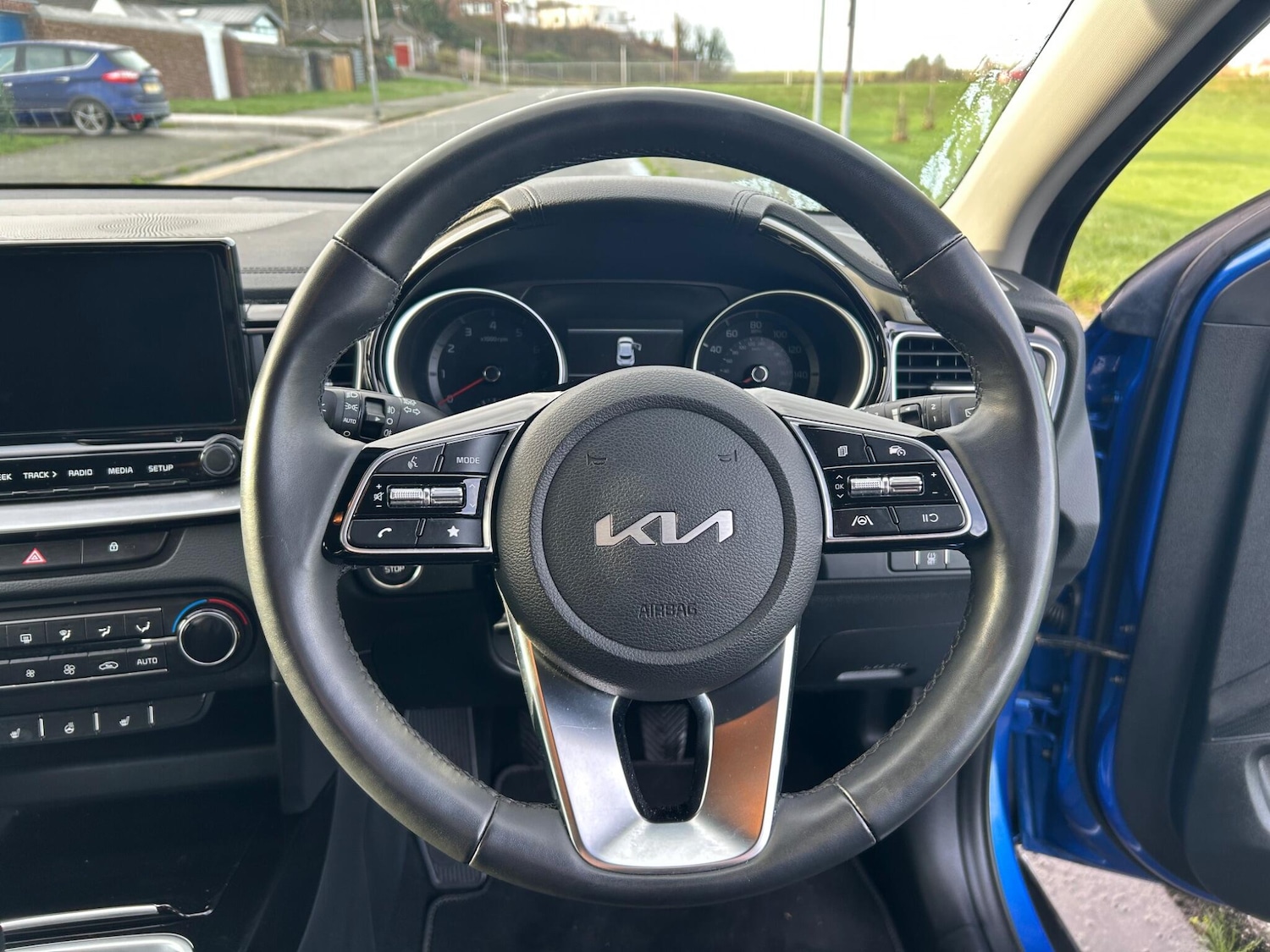 Used Kia XCeed 2023 for sale - 76975622: Photo 11