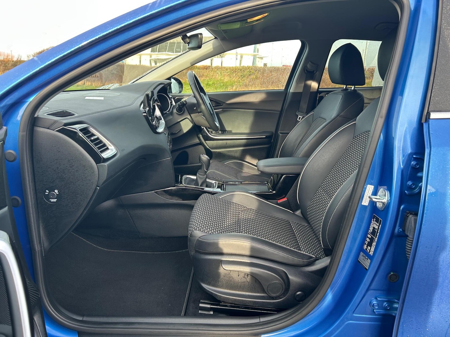 Used Kia XCeed 2023 for sale - 76975622: Photo 25