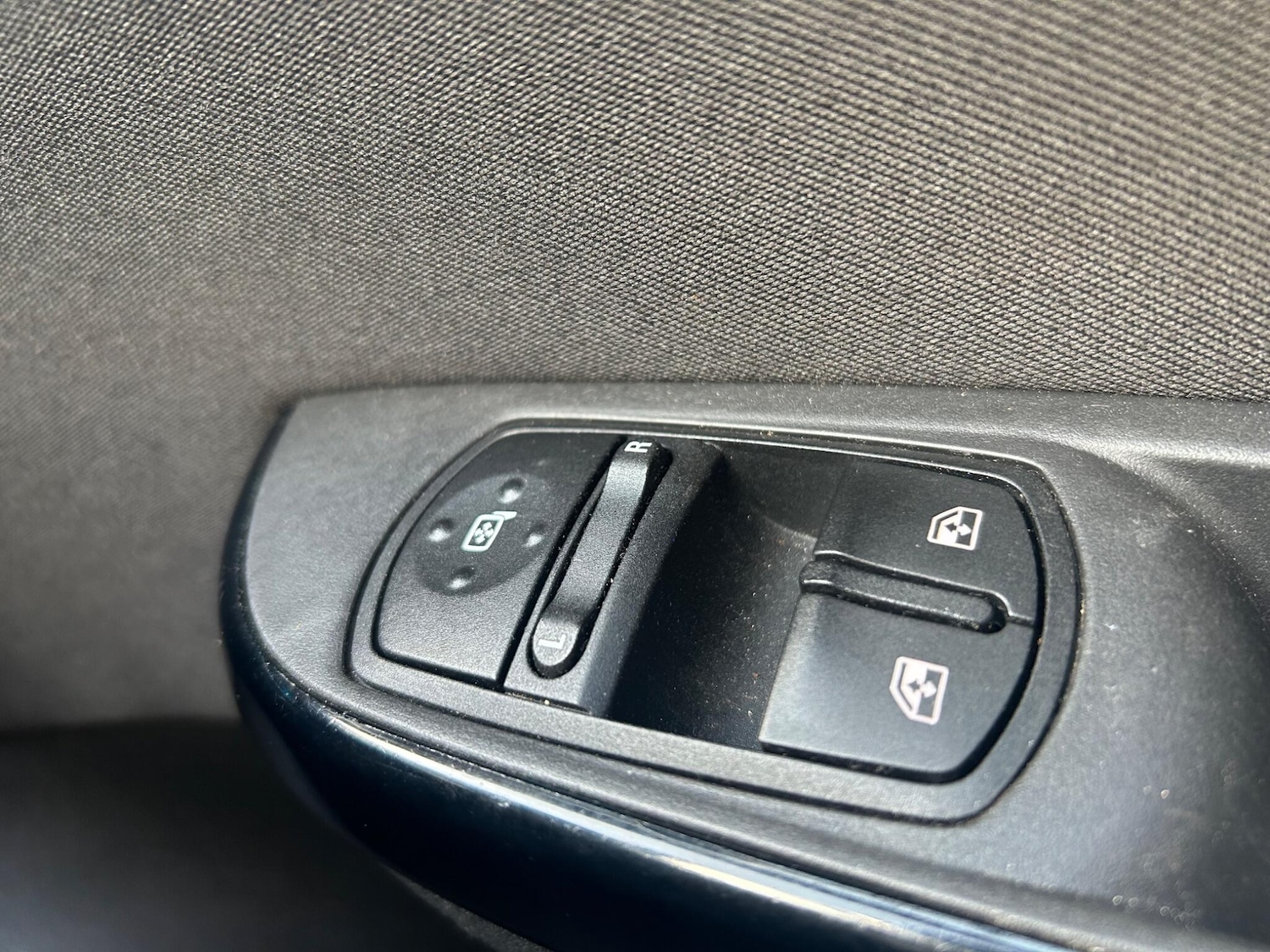 Used Vauxhall Corsa 2017 for sale - 78019442: Photo 17