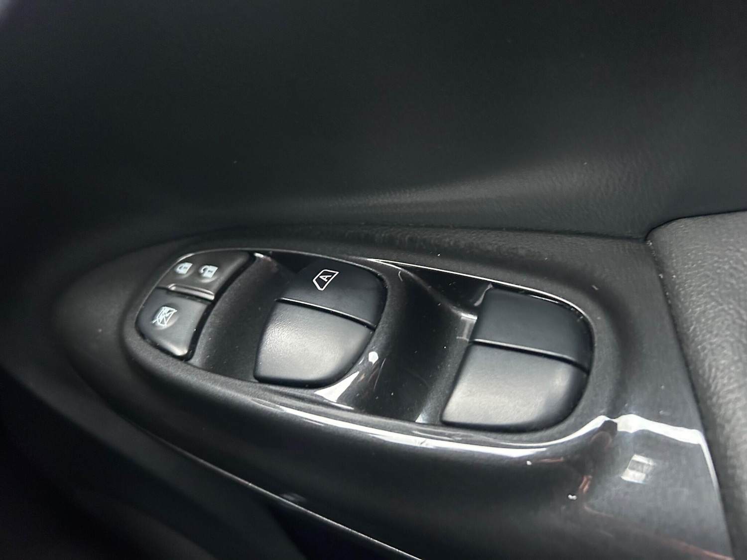 Used Nissan Juke 2017 for sale - 77304959: Photo 15