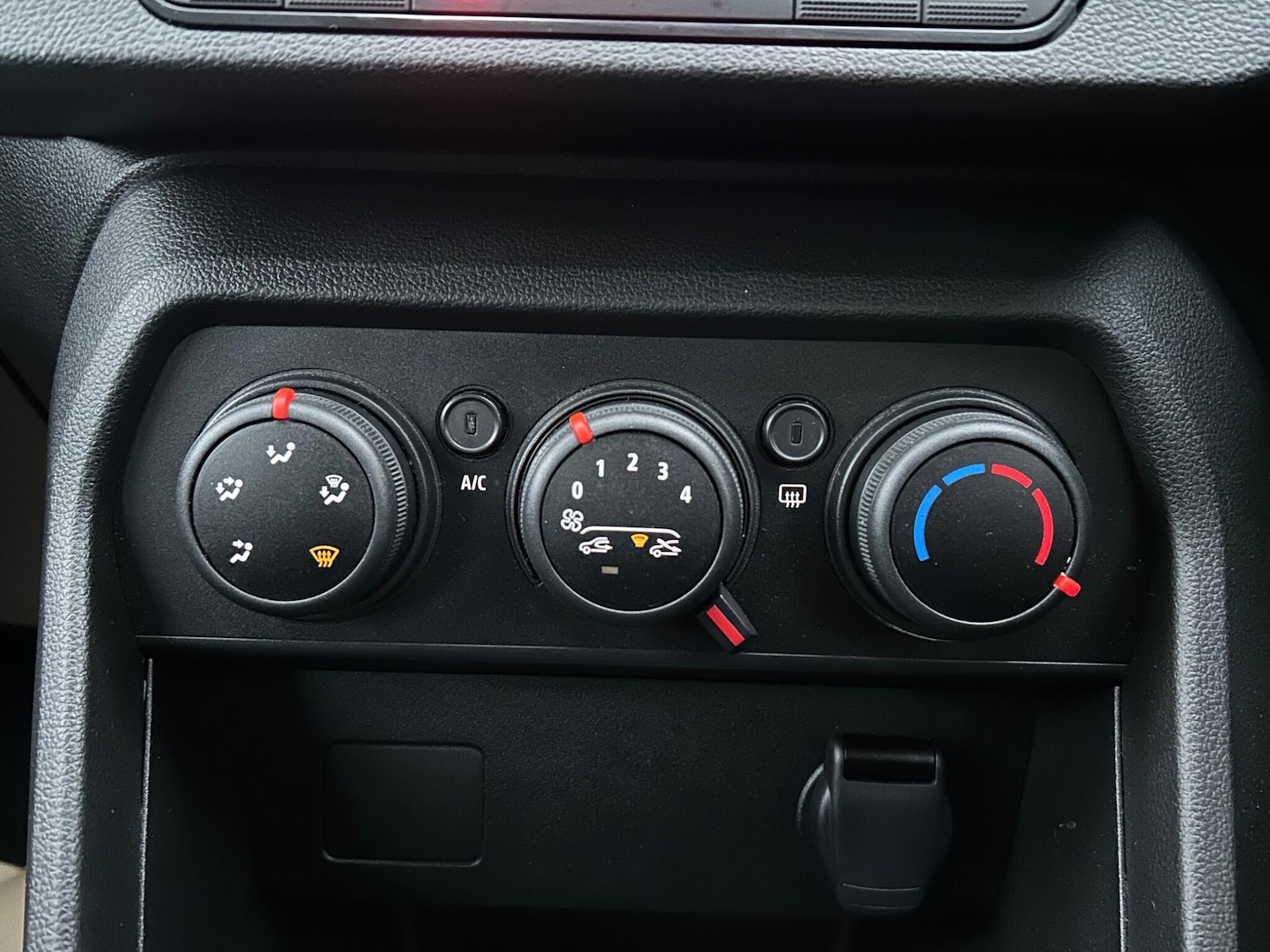 Used Dacia Sandero Stepway 2023 for sale - 77425451: Photo 22